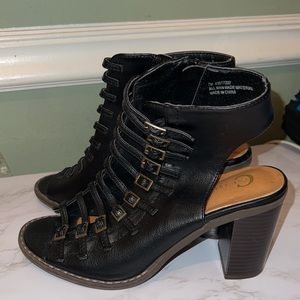 Cato high heel sandals. Color: black. Size: 7M